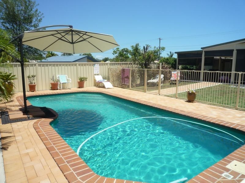 19 Caddy Avenue, Urraween QLD 4655