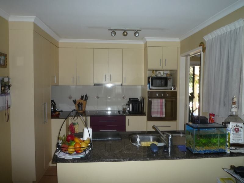 19 Caddy Avenue, Urraween QLD 4655