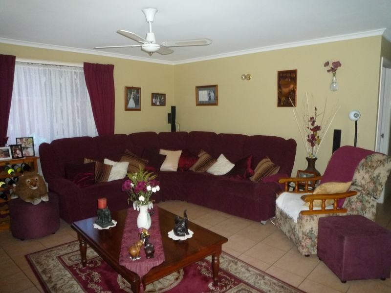 19 Caddy Avenue, Urraween QLD 4655