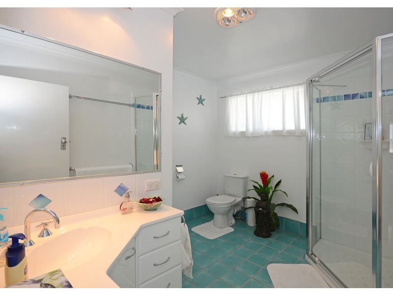 29 Beach Road, Pialba QLD 4655