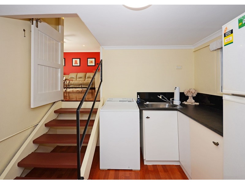 29 Beach Road, Pialba QLD 4655