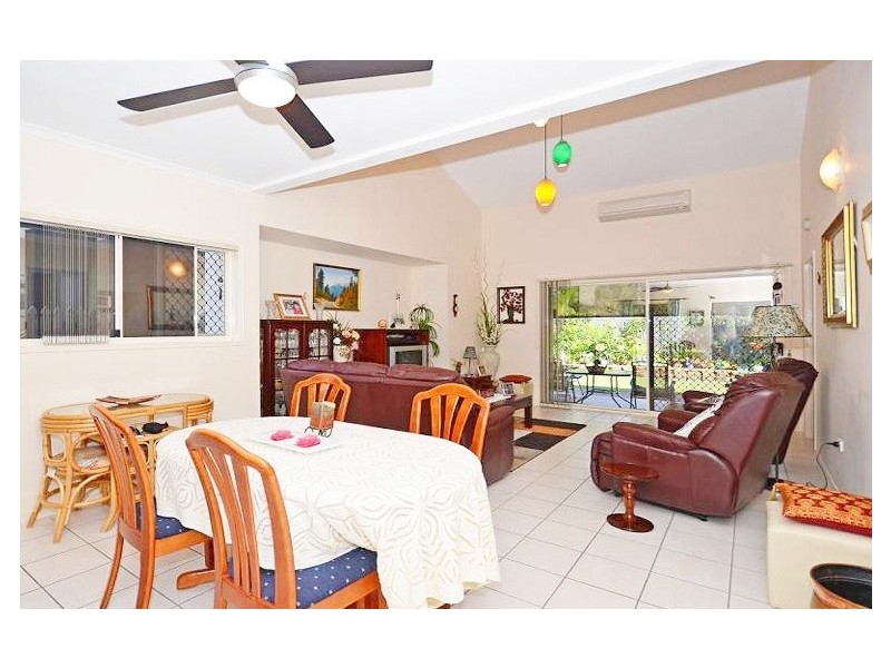 115-34 Elizabeth Street, Urangan QLD 4655