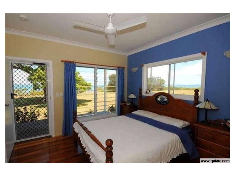 52 Francis Avenue, Booral QLD 4655