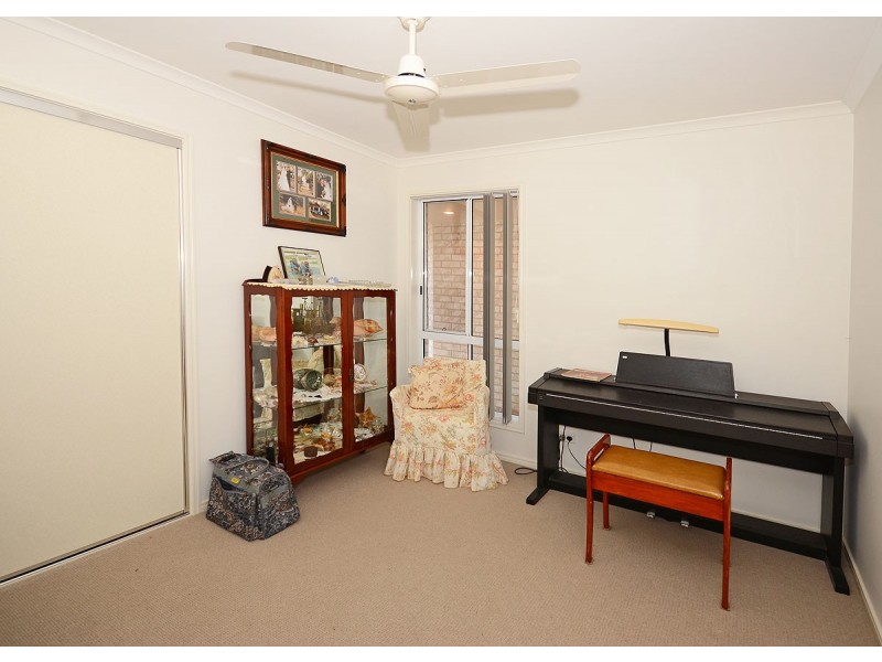 4 McIntyre Court, Urraween QLD 4655