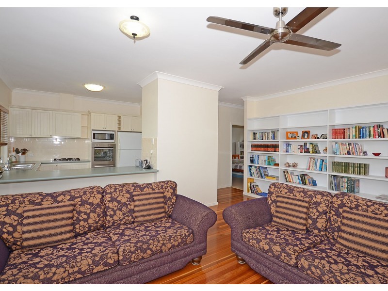 5 Tudor Avenue, Urraween QLD 4655