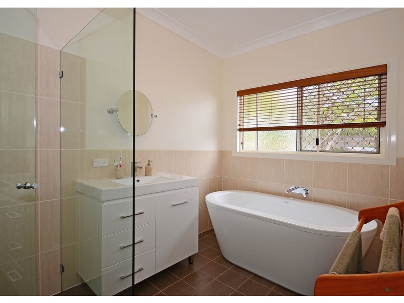 5 Tudor Avenue, Urraween QLD 4655