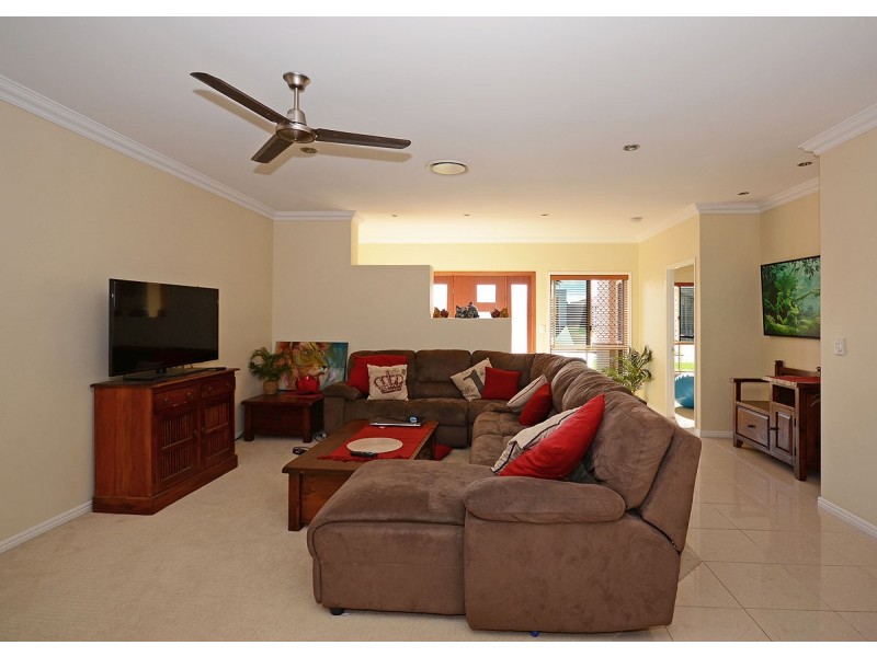 9 Marcocci Street, Urraween QLD 4655