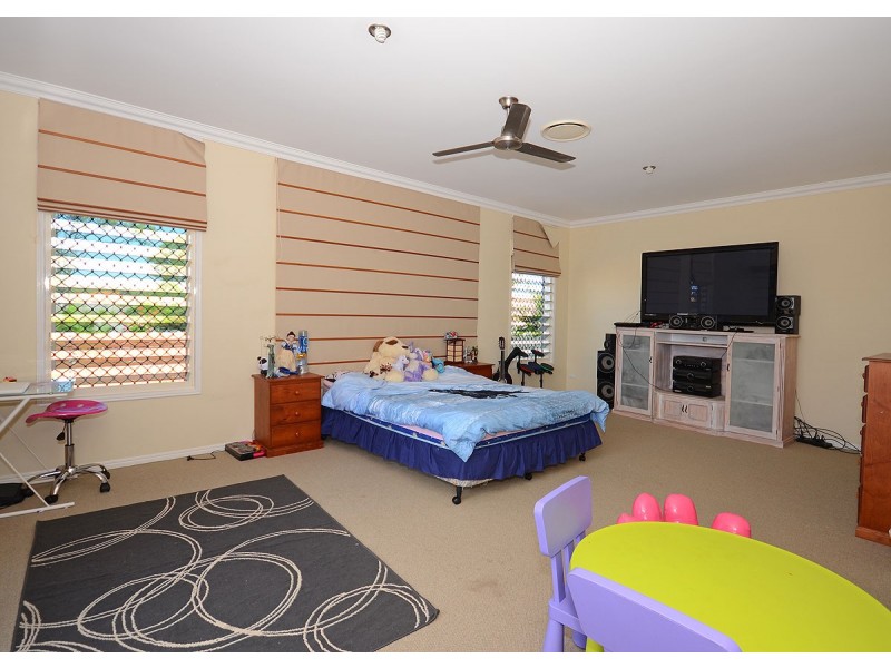 9 Marcocci Street, Urraween QLD 4655