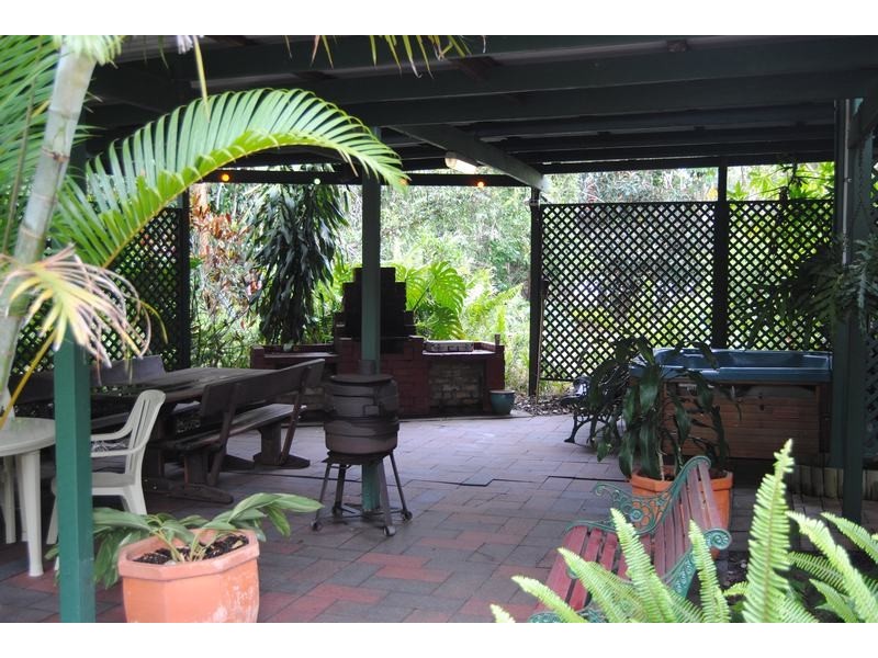 63 Valfern Court, Dundowran QLD 4655