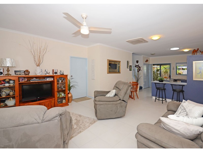 21, 34 Elizabeth Street, Urangan QLD 4655
