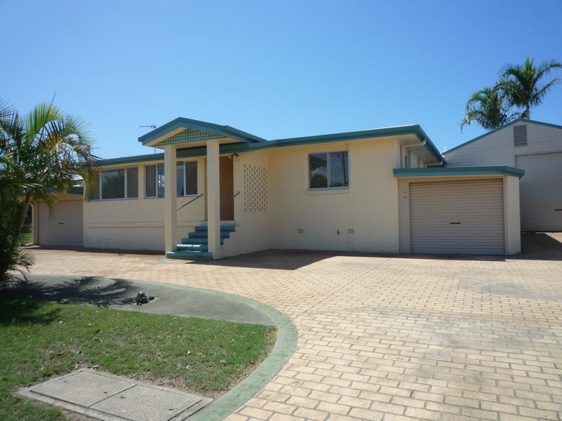 156 Cypress Street, Urangan QLD 4655