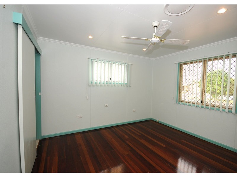 156 Cypress Street, Urangan QLD 4655