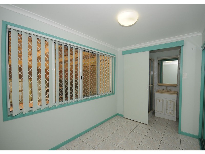 156 Cypress Street, Urangan QLD 4655