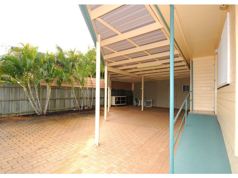 156 Cypress Street, Urangan QLD 4655