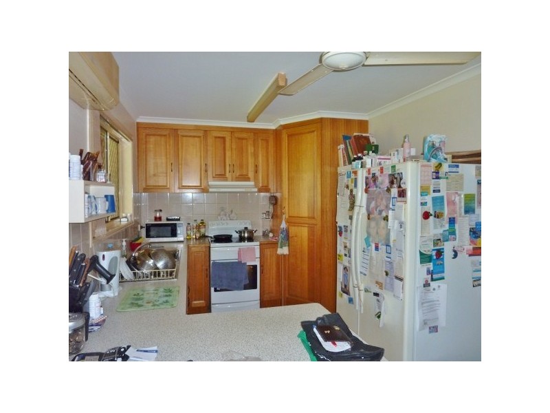 33 Merlin Dr, Urangan QLD 4655