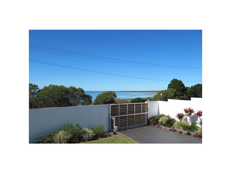 205 Esplanade, Pialba QLD 4655