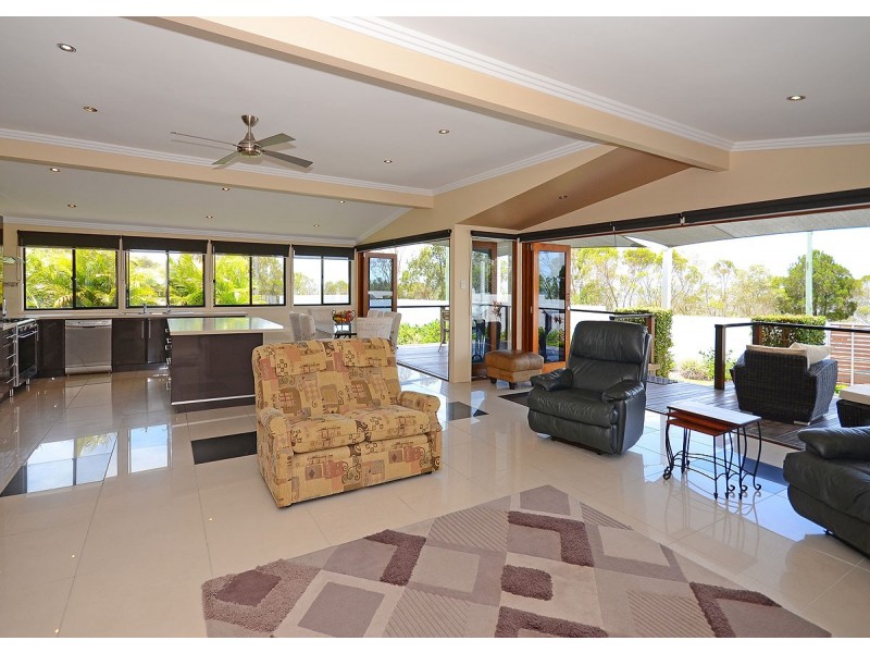205 Esplanade, Pialba QLD 4655