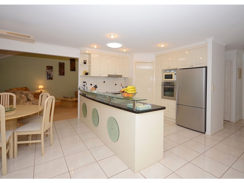 25 Lido Parade, Urangan QLD 4655