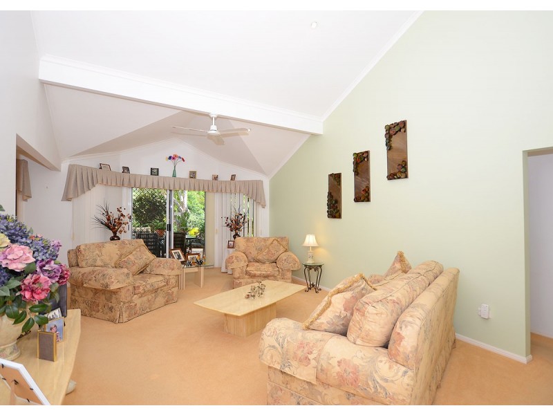 25 Lido Parade, Urangan QLD 4655