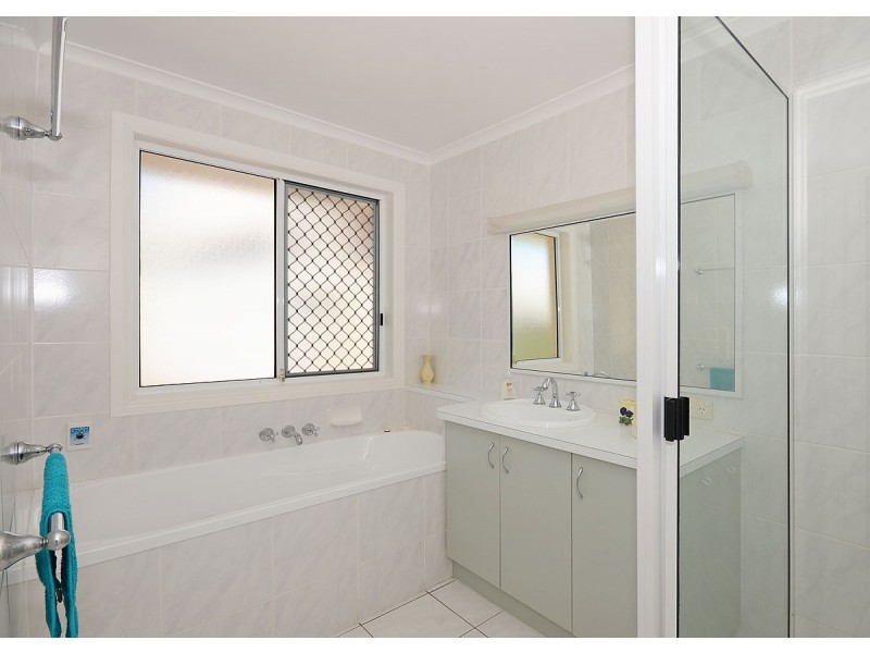 25 Lido Parade, Urangan QLD 4655