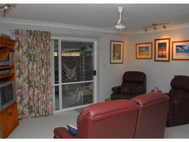 31 Christine Avenue, Torquay QLD 4655