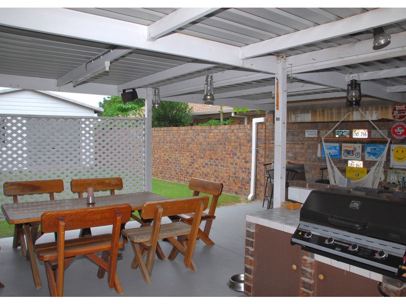 31 Christine Avenue, Torquay QLD 4655