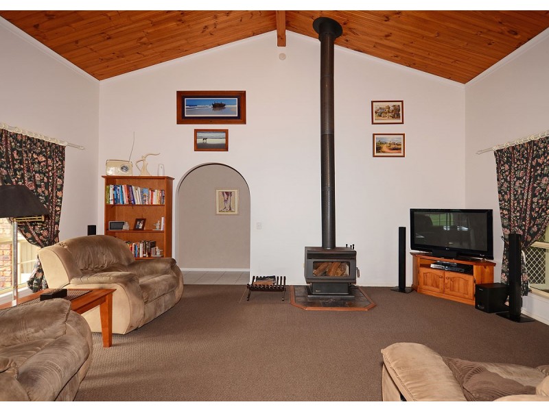 47 Kathleen Crescent, Wondunna QLD 4655