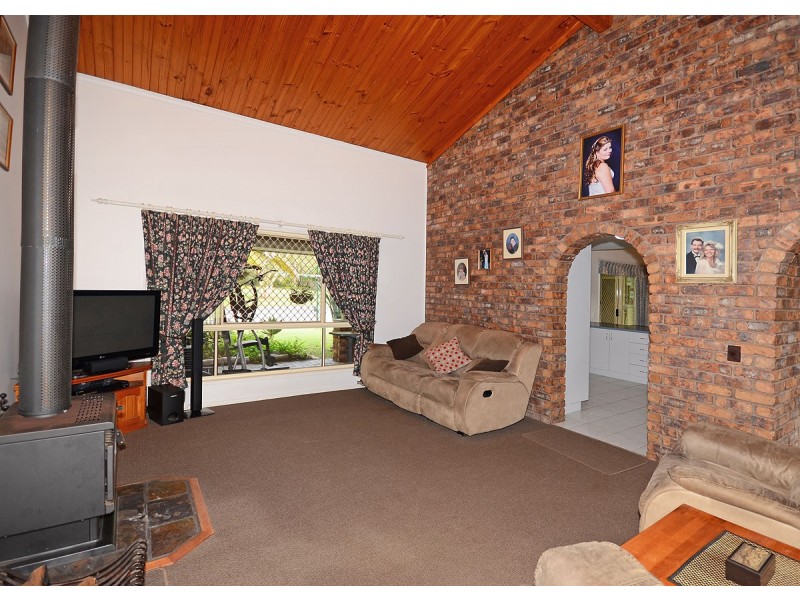 47 Kathleen Crescent, Wondunna QLD 4655