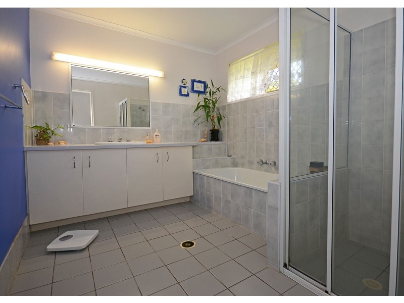 47 Kathleen Crescent, Wondunna QLD 4655