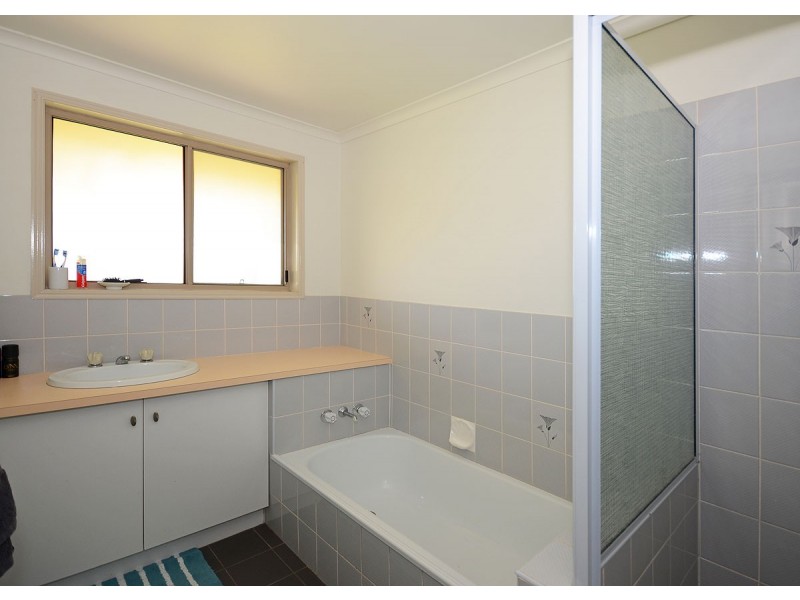 3 Royal Drive, Kawungan QLD 4655