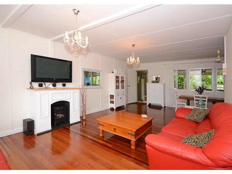 9 Keys Avenue, Torquay QLD 4655