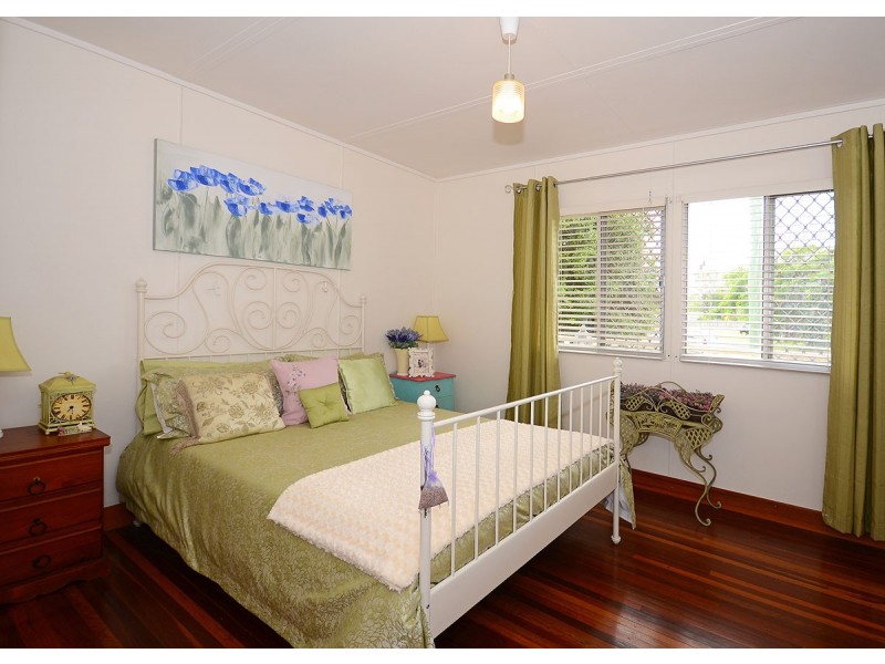 9 Keys Avenue, Torquay QLD 4655