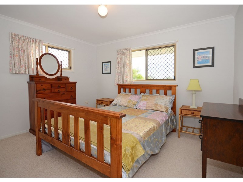 9 Keys Avenue, Torquay QLD 4655