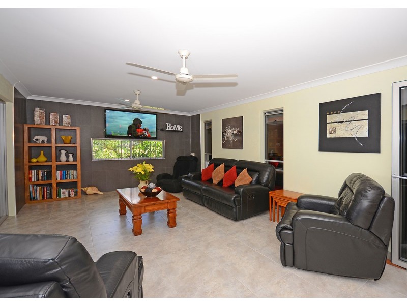 11 Bramble Court, Urraween QLD 4655