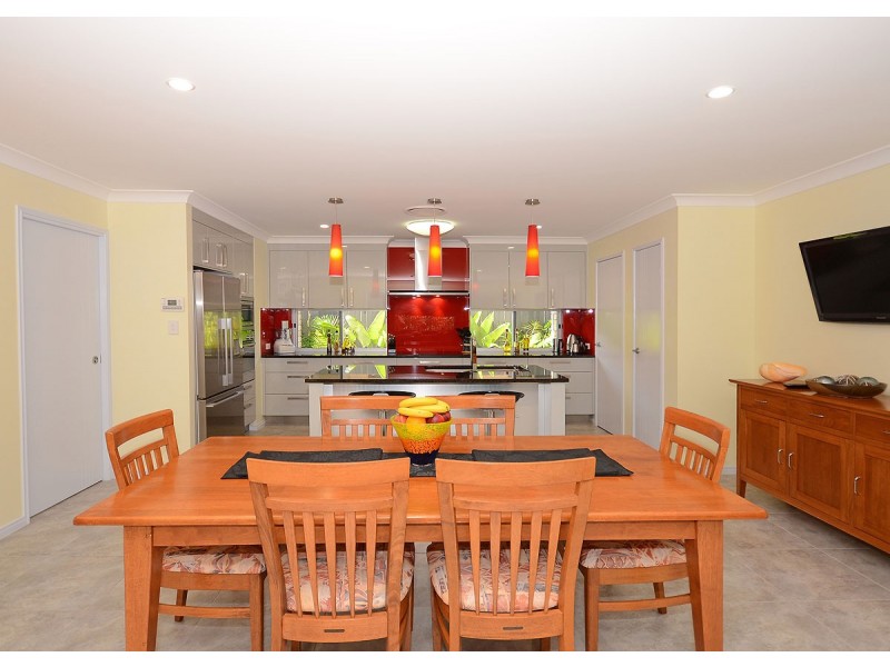 11 Bramble Court, Urraween QLD 4655