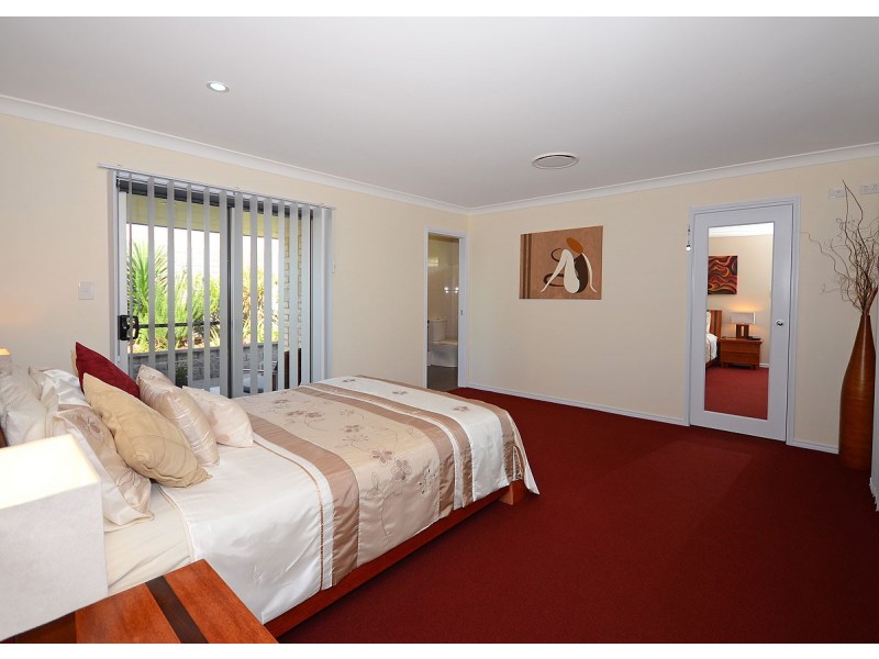 11 Bramble Court, Urraween QLD 4655