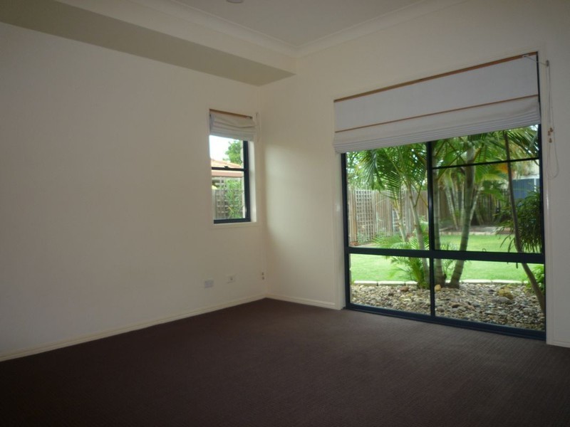 6 Surrey Court, Kawungan QLD 4655