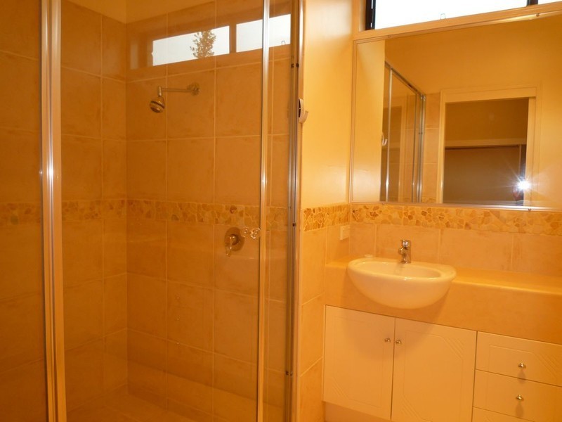 6 Surrey Court, Kawungan QLD 4655