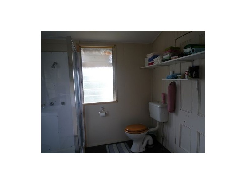 37 King Street, Urangan QLD 4655