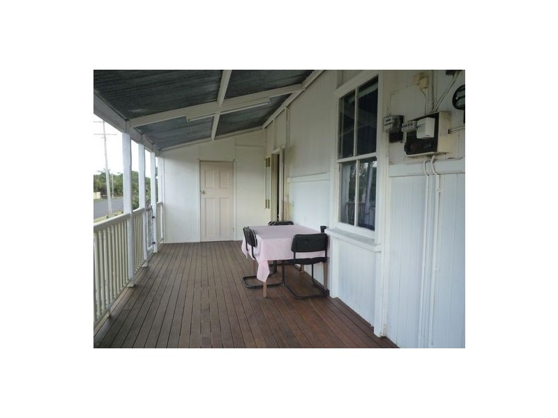 37 King Street, Urangan QLD 4655