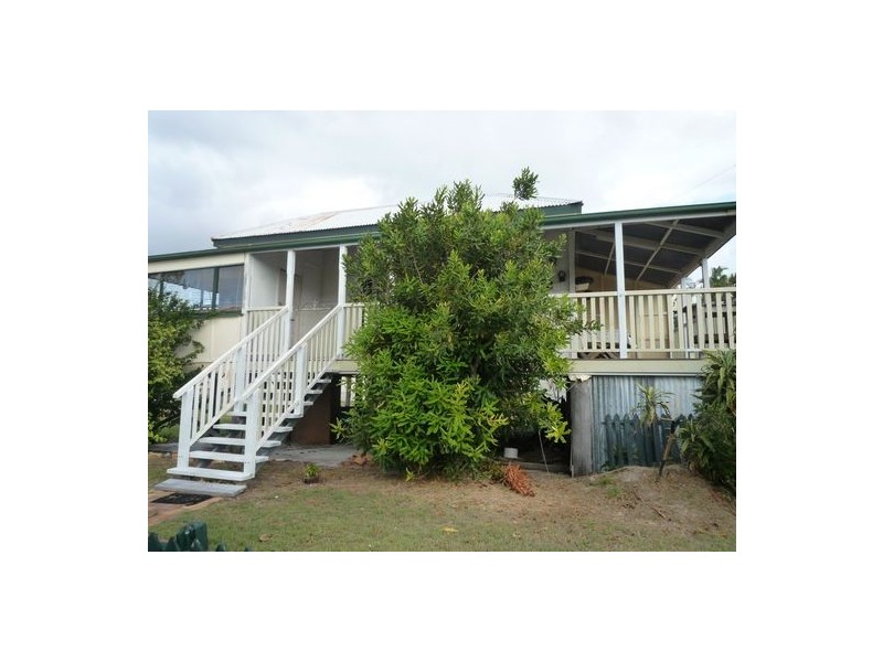 37 King Street, Urangan QLD 4655
