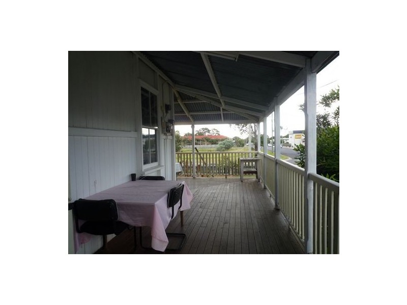 37 King Street, Urangan QLD 4655