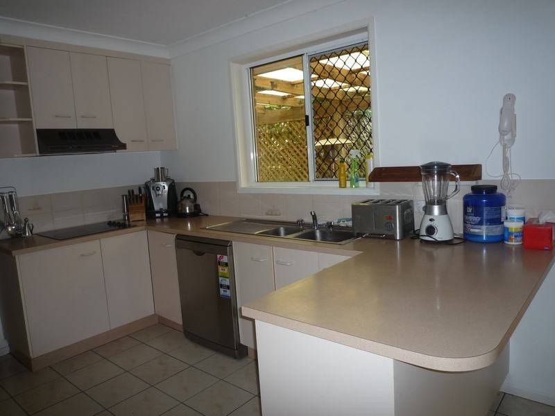8 Queben Court, Kawungan QLD 4655