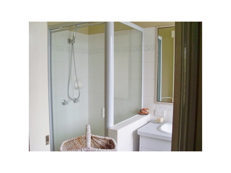 7 Cochrane Court, Torquay QLD 4655