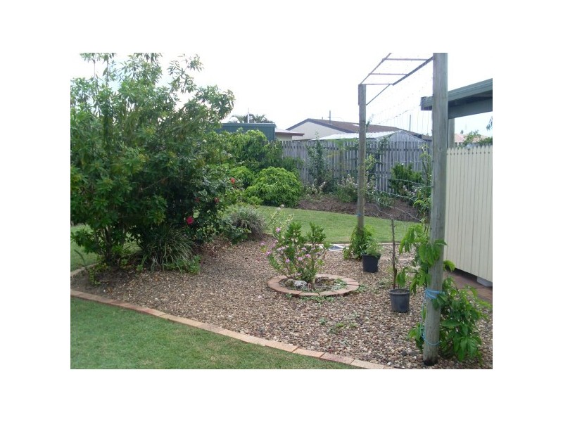 7 Cochrane Court, Torquay QLD 4655