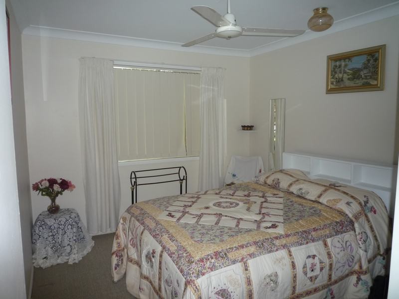 19 Arthur Street, Urangan QLD 4655