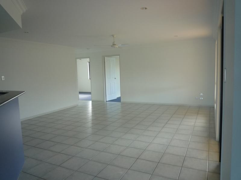 8 Arwon Close, Point Vernon QLD 4655