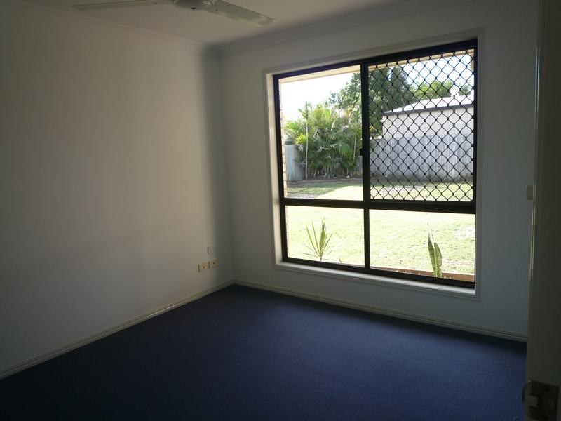 8 Arwon Close, Point Vernon QLD 4655