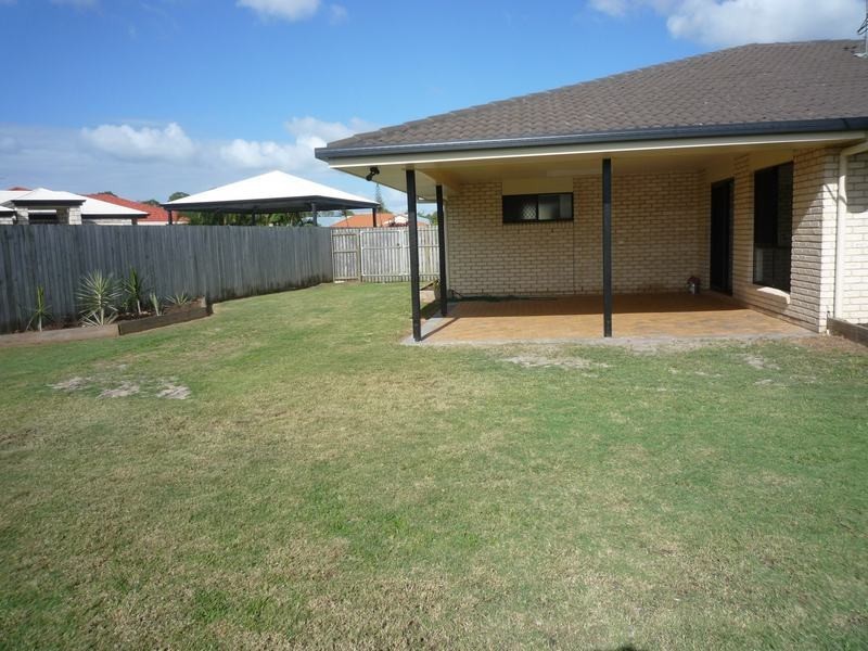 8 Arwon Close, Point Vernon QLD 4655