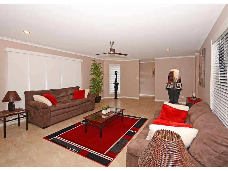 70 Endeavour Way, Eli Waters QLD 4655